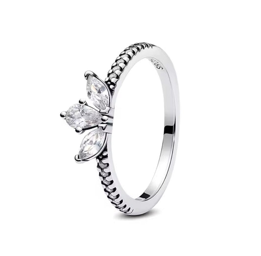 silver tiara ring